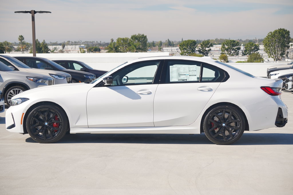 Used 2026 BMW M340i Sedan w/ Premium Package RWD image 4
