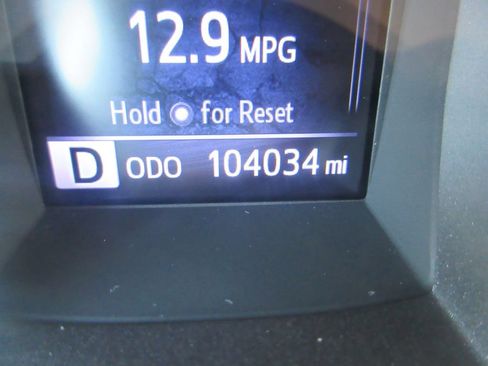 Used 2017 Toyota Tacoma TRD Sport AWD/4WD image 31
