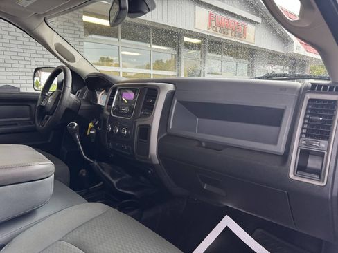 Used 2017 RAM 2500 Tradesman w/ Chrome Appearance Group AWD/4WD image 37
