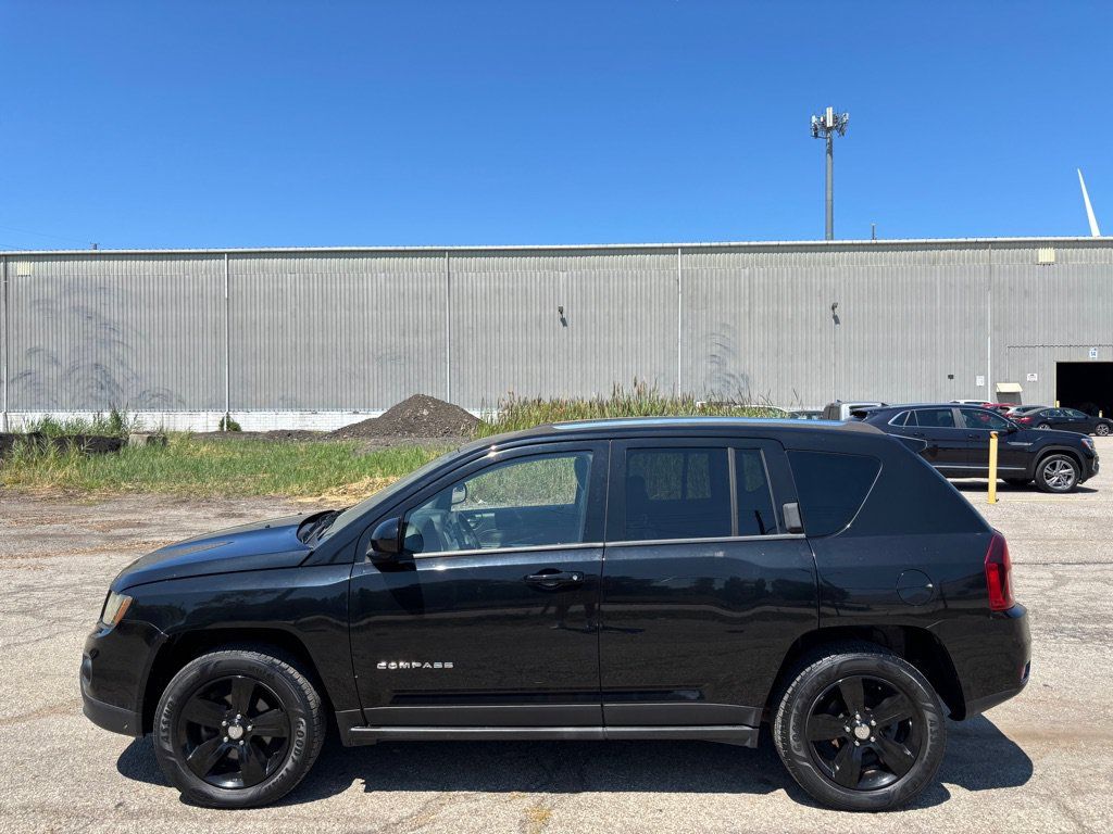 Used 2014 Jeep Compass Latitude AWD/4WD image 6