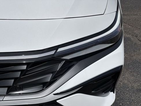 New 2026 Hyundai Elantra SE w/ Cargo Package FWD image 27