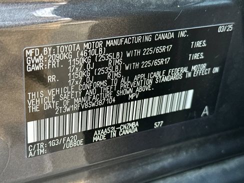 Used 2025 Toyota RAV4 XLE FWD image 37