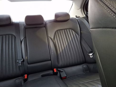 Used 2019 Genesis G70 2.0T Advanced w/ Elite Package image 20