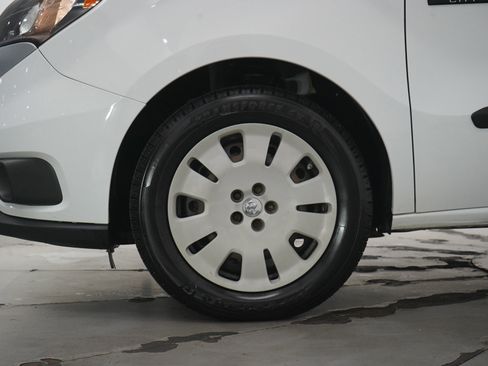 Used 2017 RAM ProMaster City Tradesman SLT w/ Rear Back-up Camera Group image 25