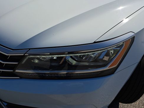 Used 2016 Volkswagen Passat 1.8T S w/ Lighting Package (P06) FWD image 28
