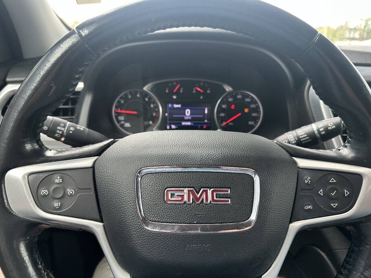Used 2020 GMC Acadia SLT AWD/4WD image 15