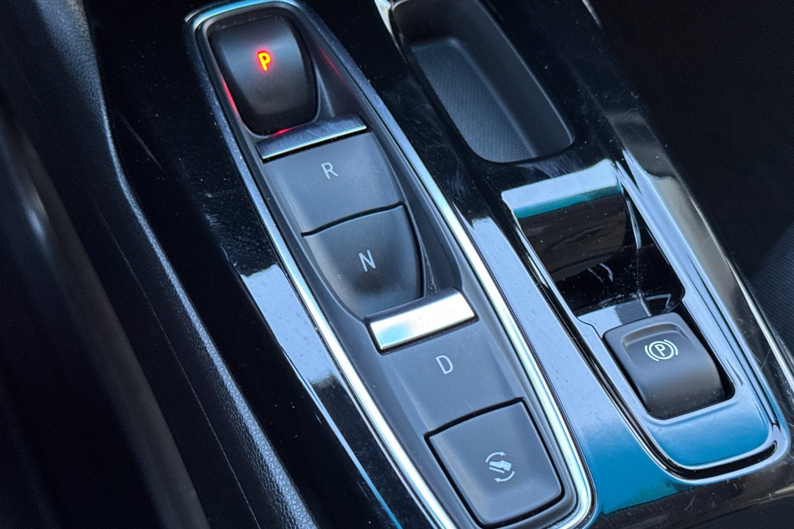 Used 2023 Chevrolet Bolt LT w/ Infotainment Package FWD image 23