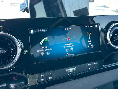 Used 2024 Mercedes-Benz Sprinter 3500 image 20