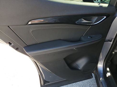 Used 2021 Buick Envision Essence w/ Sport Touring Package image 20