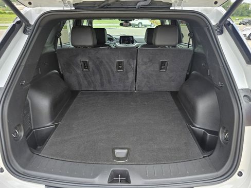 Used 2023 Chevrolet Blazer Premier image 17
