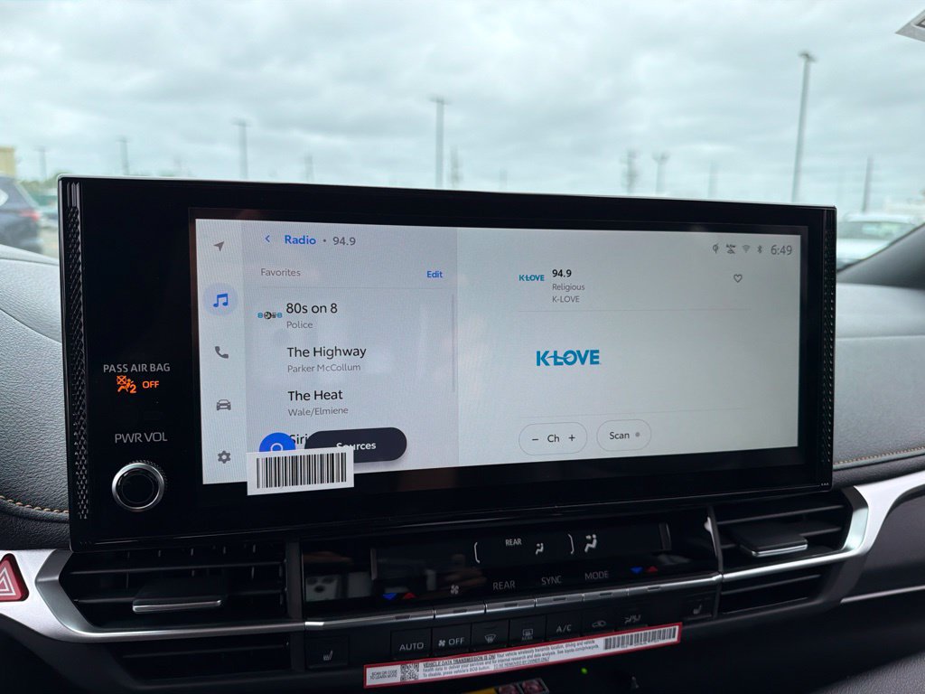 New 2026 Toyota Sienna AWD image 11