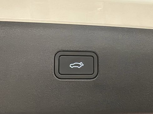 New 2026 Volvo EX30 Plus w/ Climate Package image 28