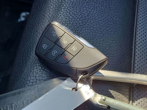 Used 2022 GMC Yukon Denali image 37