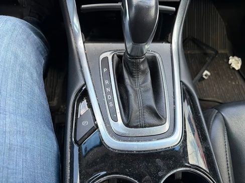 Used 2017 Ford Edge Titanium w/ Technology Package FWD image 22