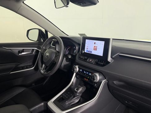 Used 2024 Toyota RAV4 XLE Premium AWD/4WD image 31