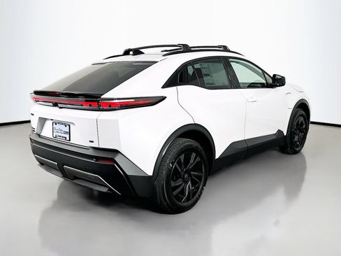 New 2026 Toyota C-HR AWD/4WD image 7