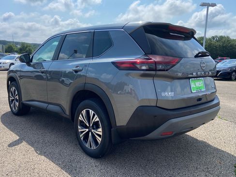 Used 2023 Nissan Rogue SV FWD image 5