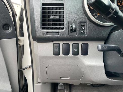 Used 2007 Toyota 4Runner Limited image 34