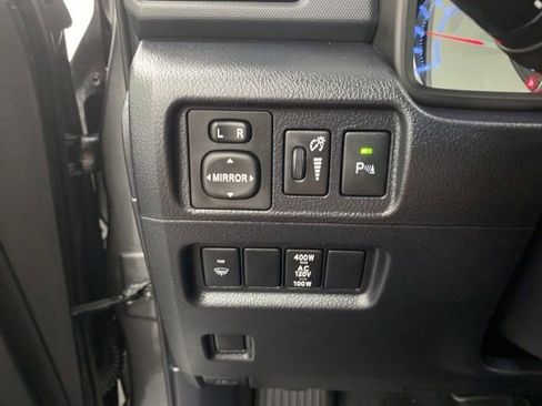 Used 2018 Toyota 4Runner Limited image 19