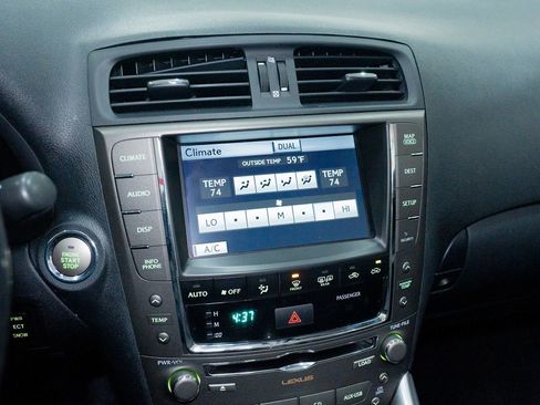 Used 2010 Lexus IS 250C image 34