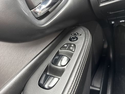 Used 2021 Nissan Murano SV AWD/4WD image 14