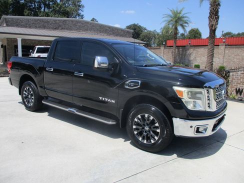 Used 2017 Nissan Titan SL w/ Off-Road Package AWD/4WD image 20