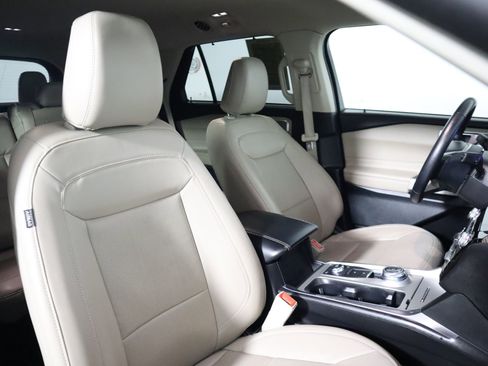 Used 2023 Ford Explorer Limited image 49