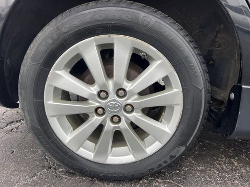 Used 2010 Toyota Corolla image 35