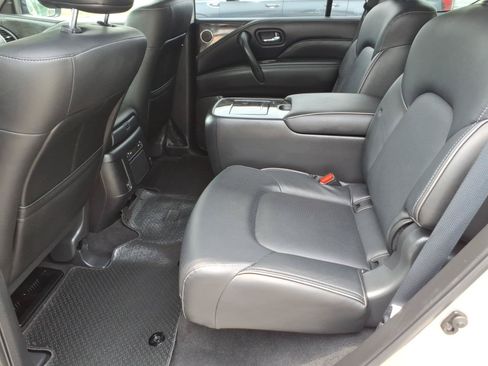 Used 2022 INFINITI QX80 Luxe w/ Cargo Package AWD/4WD image 13