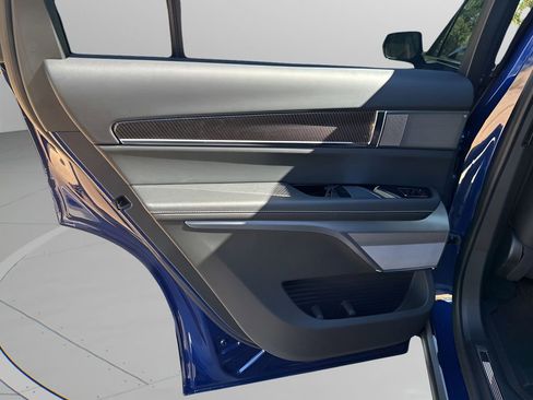 New 2026 Cadillac Vistiq Premium Luxury w/ LPO, Floor Liner Package AWD/4WD image 19