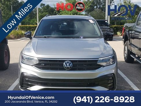 Used 2024 Volkswagen Tiguan SE R-Line FWD image 3