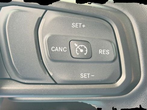 Used 2023 Jeep Wrangler Unlimited w/ Cold Weather Group AWD/4WD image 24