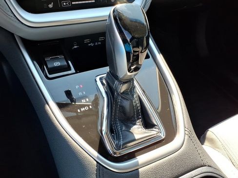 Used 2022 Subaru Legacy Premium AWD/4WD image 8