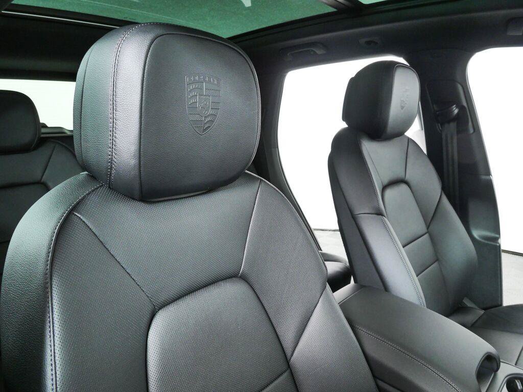 New 2026 Porsche Cayenne AWD/4WD image 24