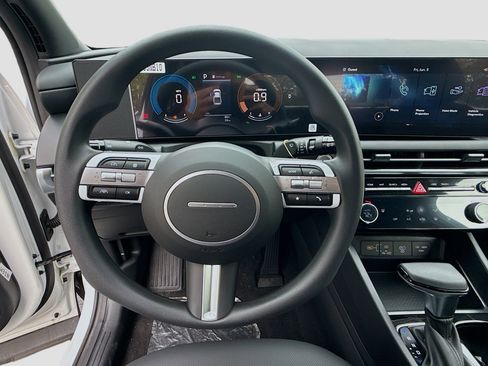 New 2026 Hyundai Santa Cruz SEL FWD image 8