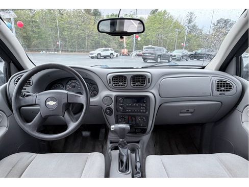 Used 2008 Chevrolet TrailBlazer 2WD w/ Smoker's Package image 10