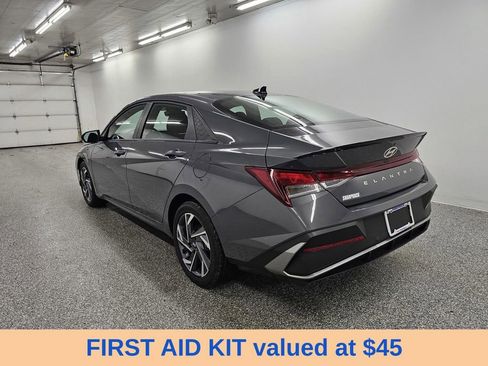 Used 2025 Hyundai Elantra Sport w/ Cargo Package FWD image 7