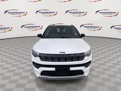Used 2022 Jeep Compass High Altitude AWD/4WD image 3