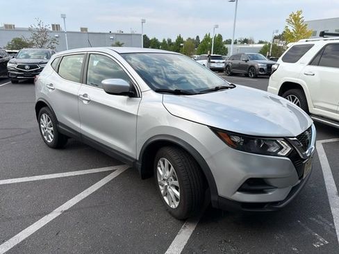 Used 2021 Nissan Rogue Sport S AWD/4WD image 2