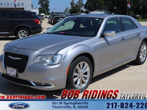 Used 2017 Chrysler 300 C AWD/4WD image 1