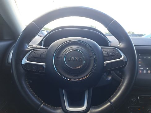 Used 2020 Jeep Compass Latitude w/ Popular Equipment Group image 19