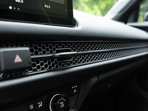 Used 2026 Honda HR-V Sport image 33