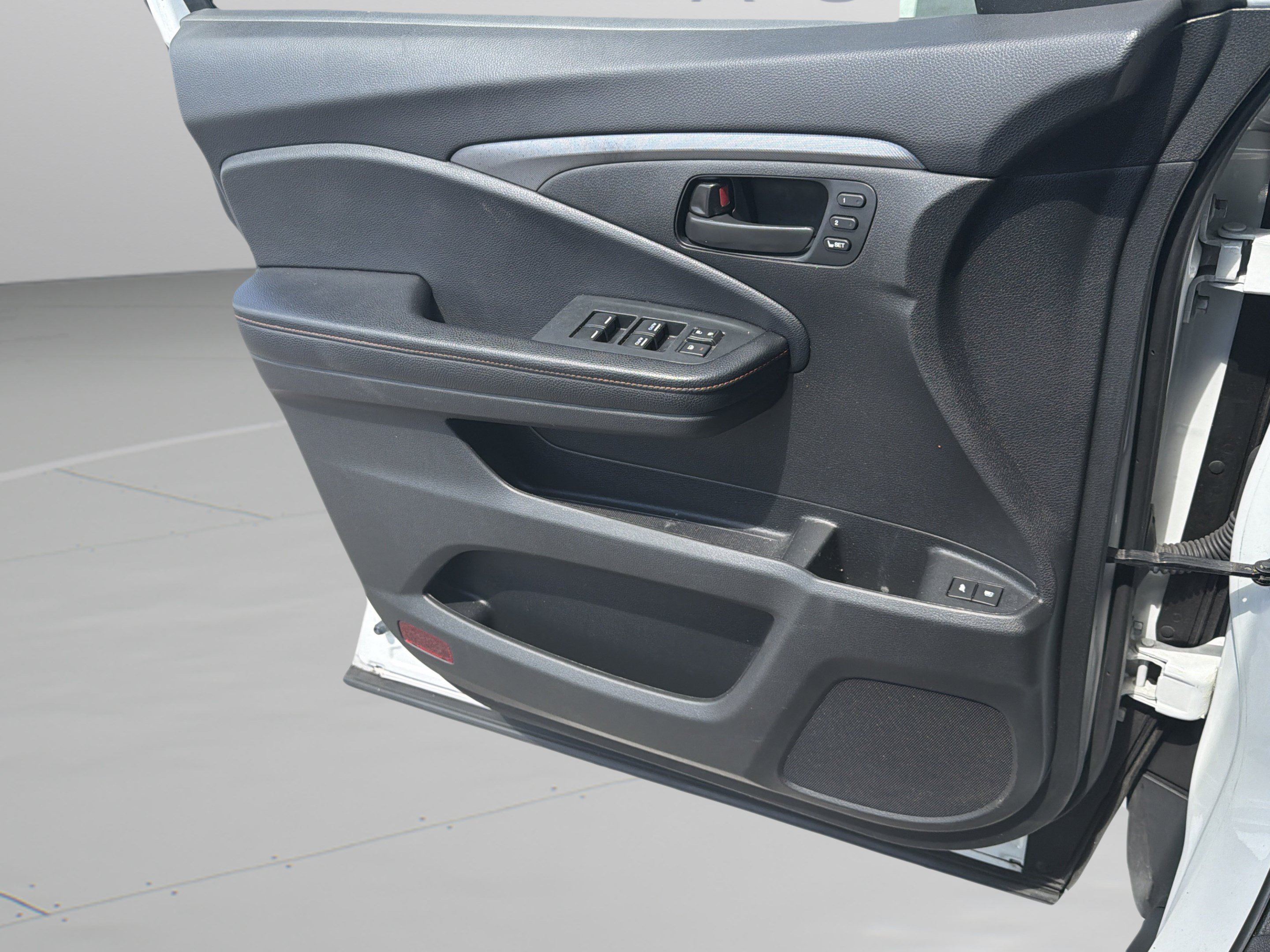 Used 2022 Honda Pilot TrailSport image 22
