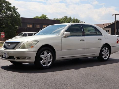 Used 2005 Lexus LS 430 image 11