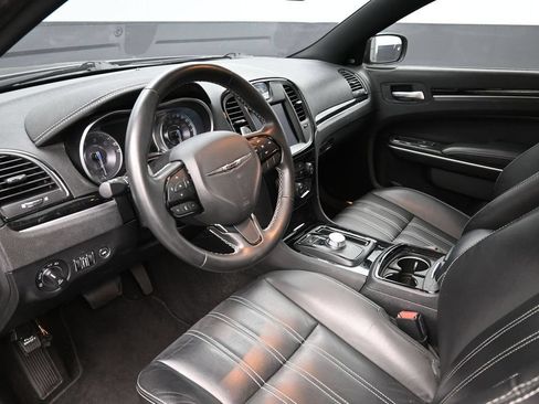 Used 2022 Chrysler 300 S RWD image 21