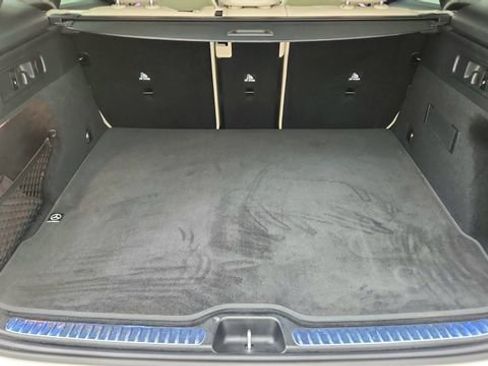 Used 2024 Mercedes-Benz GLC 300 4MATIC image 15