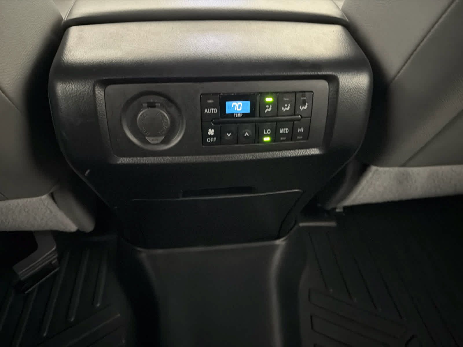Used 2021 Toyota Sequoia Limited w/ Safety & Convenience Package RWD image 22