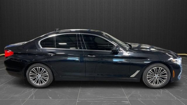 Used 2018 BMW 540i RWD image 5
