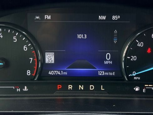 Certified 2022 Ford Explorer XLT w/ Equipment Group 202A RWD image 34