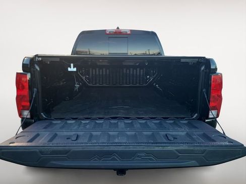 Used 2024 Chevrolet Colorado Trail Boss image 21